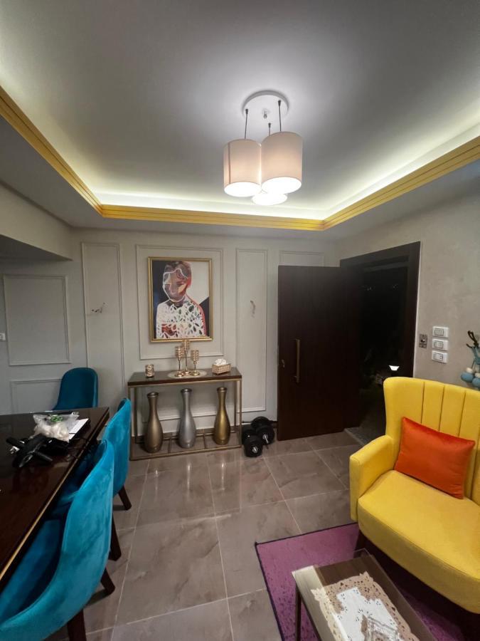 Luxury Flat With Garden And Private Entrance شقة فاخرة بحديقة و مدخل خاص Kairo Eksteriør billede