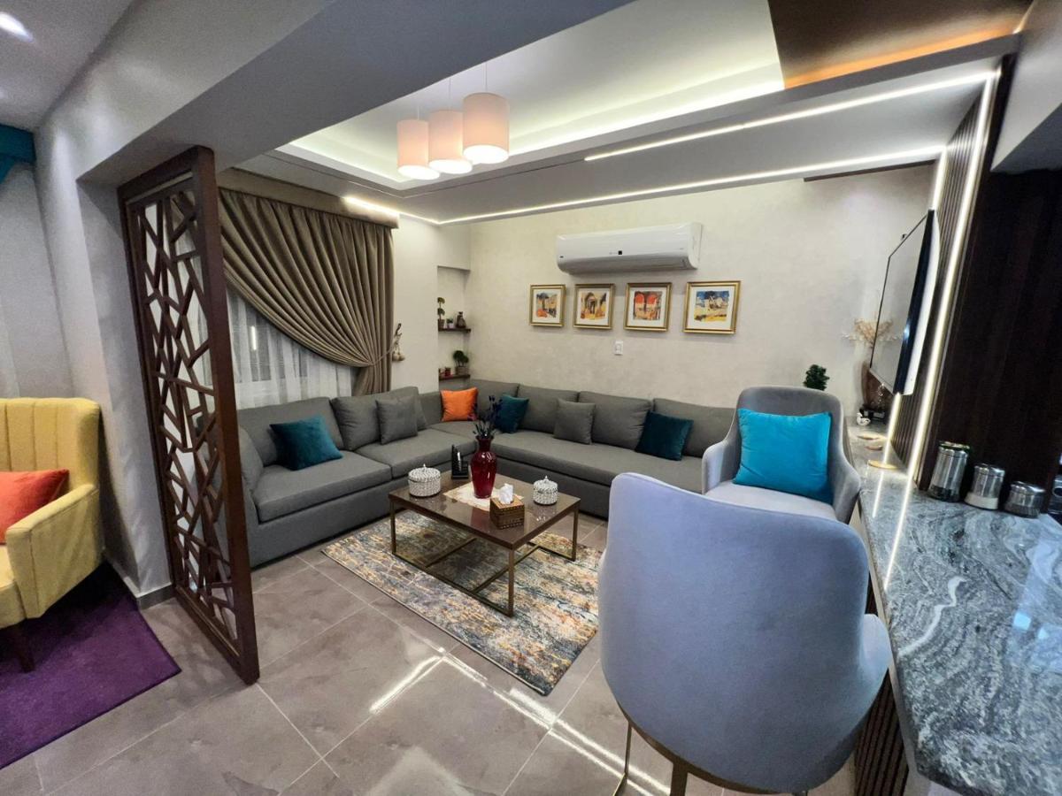Luxury Flat With Garden And Private Entrance شقة فاخرة بحديقة و مدخل خاص Kairo Eksteriør billede