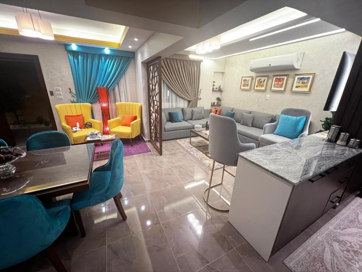Luxury Flat With Garden And Private Entrance شقة فاخرة بحديقة و مدخل خاص Kairo Eksteriør billede